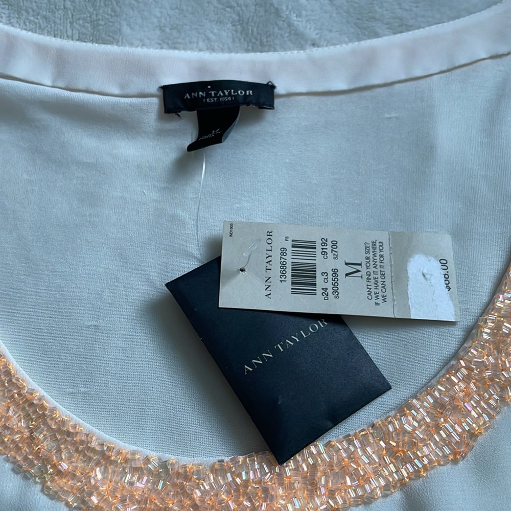 NWT Ann Taylor White Crepe Tank Top with Iridescent Peach Beaded Trim - M - Picture 5 of 7